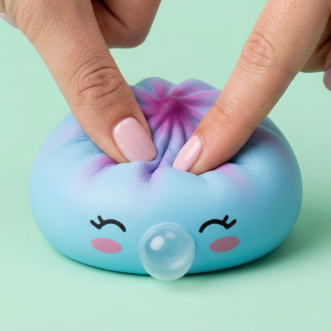 Dumpling Squishy Frost Blue Rare Blow pressé dans la main, matière squishy