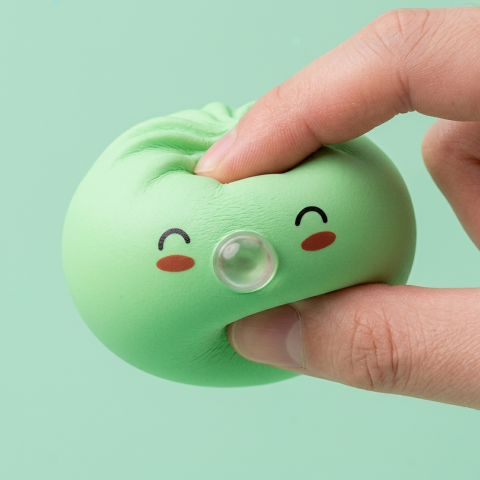 Squishy Dumpling Matcha Vert Rare Blow — effet slow-rise, la mousse regonfle