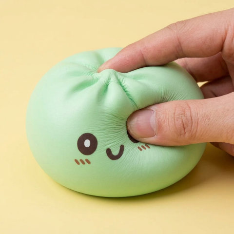 Squishy Dumpling Géant Vert Jumbo — effet slow-rise, la mousse regonfle