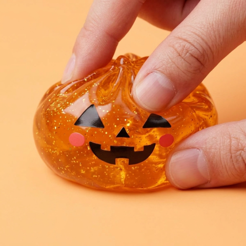 Squishy Dumpling Citrouille Halloween Lumineuse — effet slow-rise, la mousse regonfle
