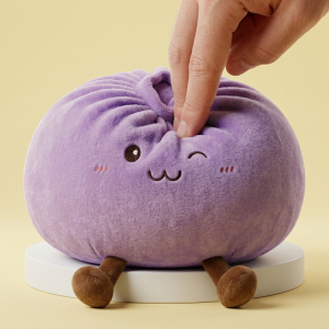 Dumpling Squishy Géant Violet pressé dans la main, matière squishy