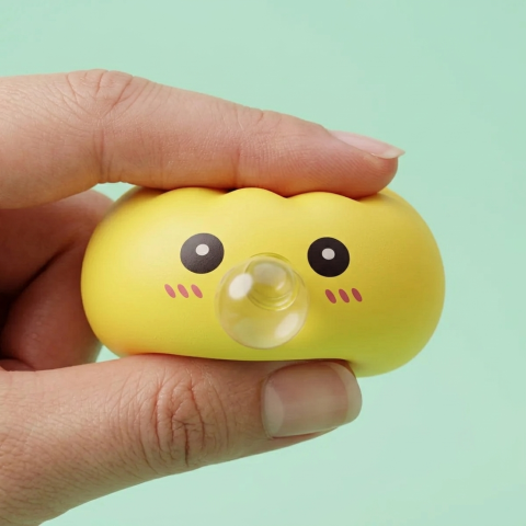 Jumbo Dumpling Squishy Jaune Géant — effet slow-rise, la mousse regonfle